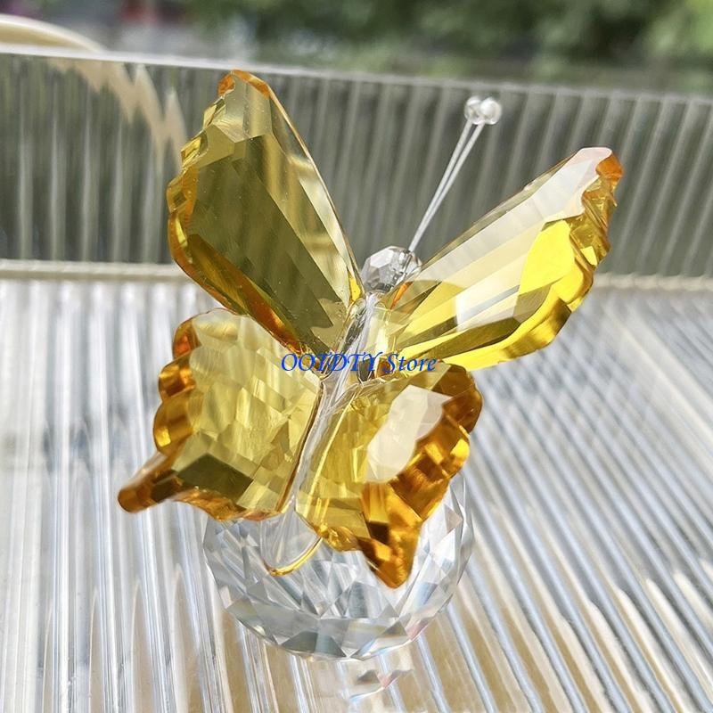 367A Crystal Butterfly Figurin - Paper Weight Crystal recension och pris