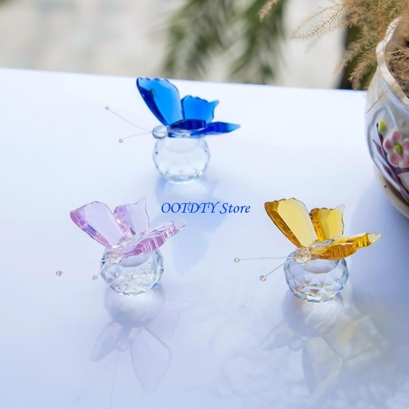 367A Crystal Butterfly Figurin - Paper Weight Crystal recension och pris